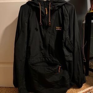 LL Bean. XL regular. Unisex. Pullover. All weather.